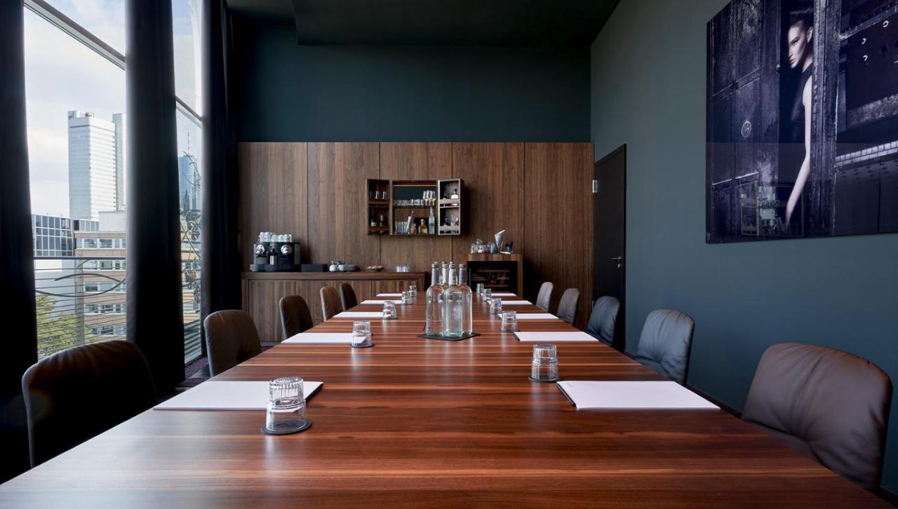 Roomers, Frankfurt, A Member Of Design Hotels Frankfurt am Main Exterior foto Meeting room at the London offices