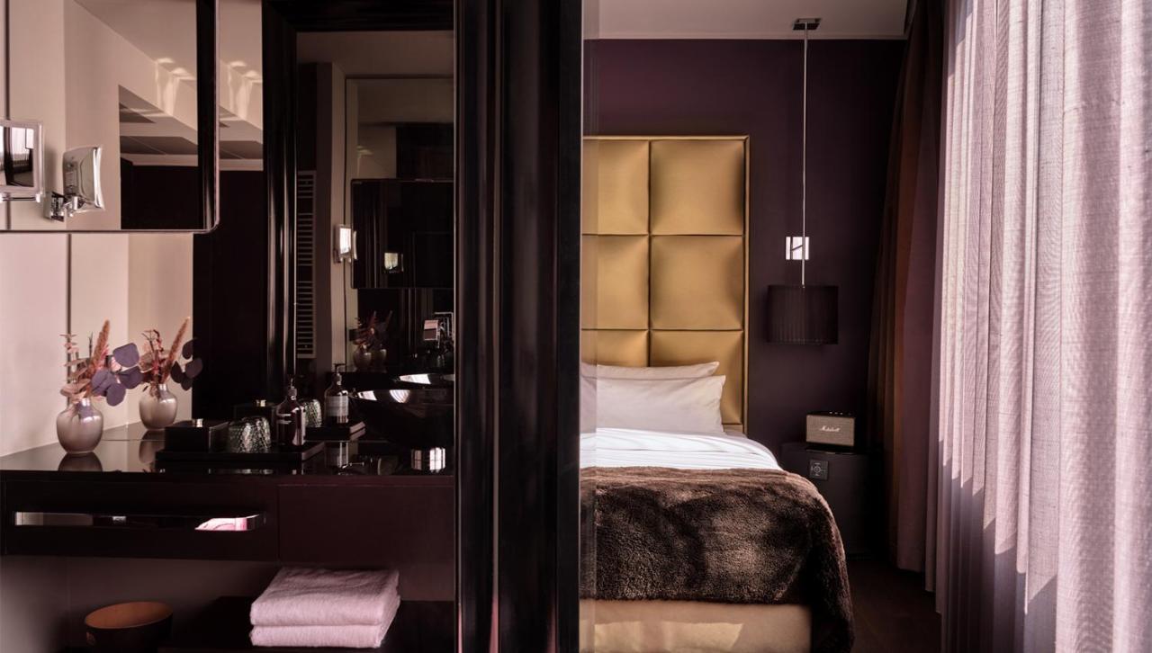 Roomers, Frankfurt, A Member Of Design Hotels Frankfurt am Main Exterior foto A suite at the Mandarin Oriental, Munich