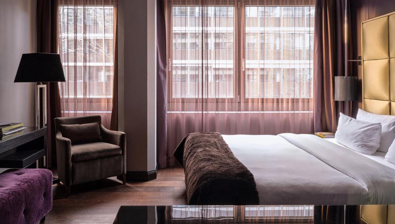Roomers, Frankfurt, A Member Of Design Hotels Frankfurt am Main Exterior foto A bedroom at the hotel