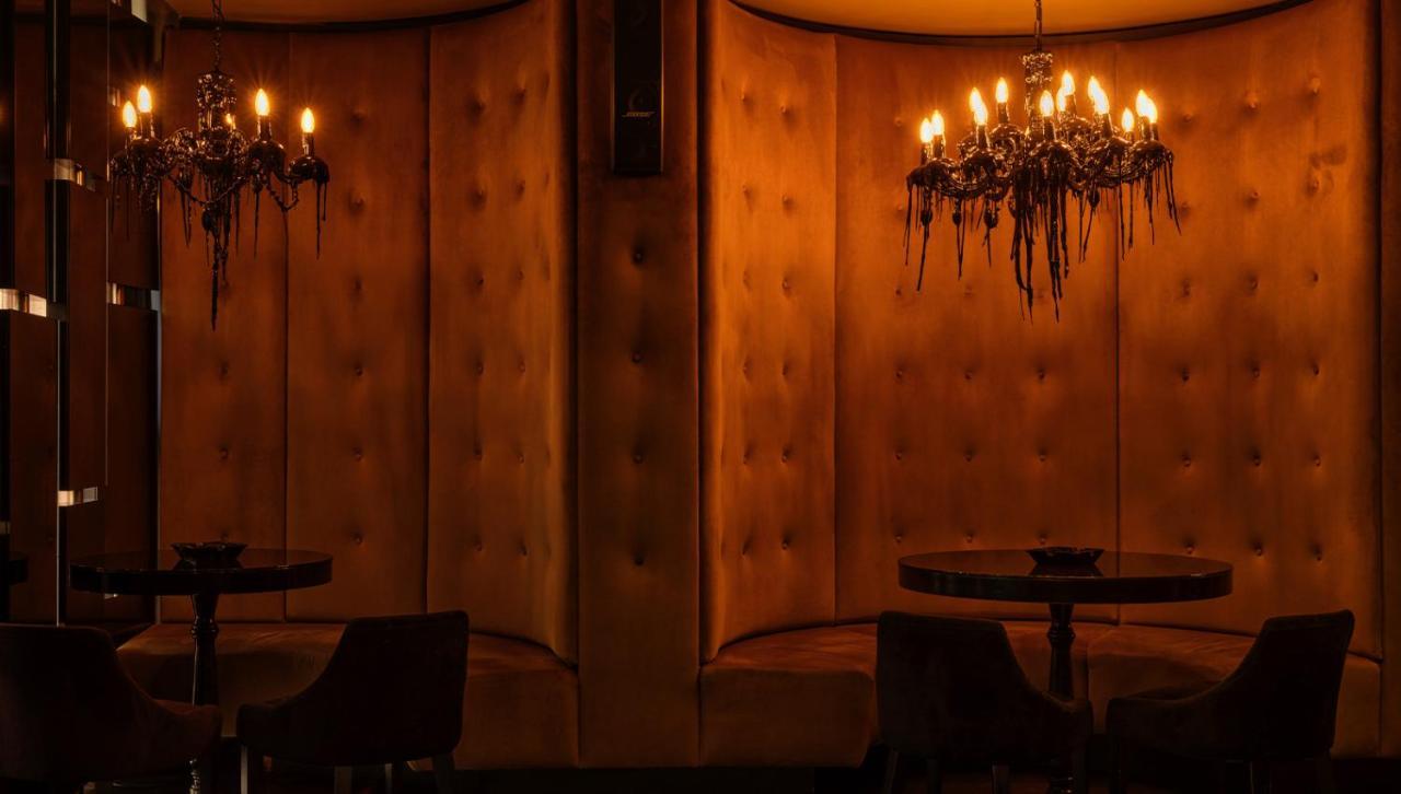 Roomers, Frankfurt, A Member Of Design Hotels Frankfurt am Main Exterior foto The interior of the restaurant