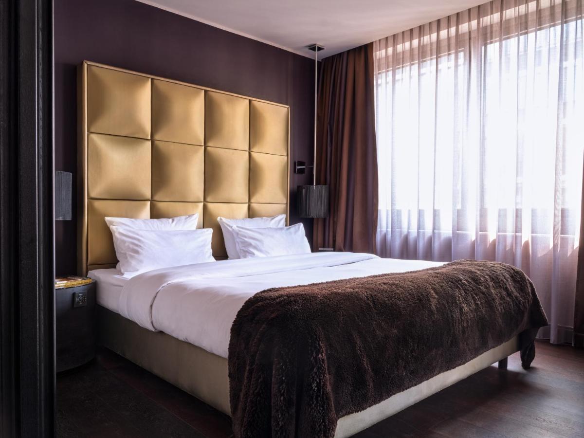 Roomers, Frankfurt, A Member Of Design Hotels Frankfurt am Main Exterior foto A room at the hotel
