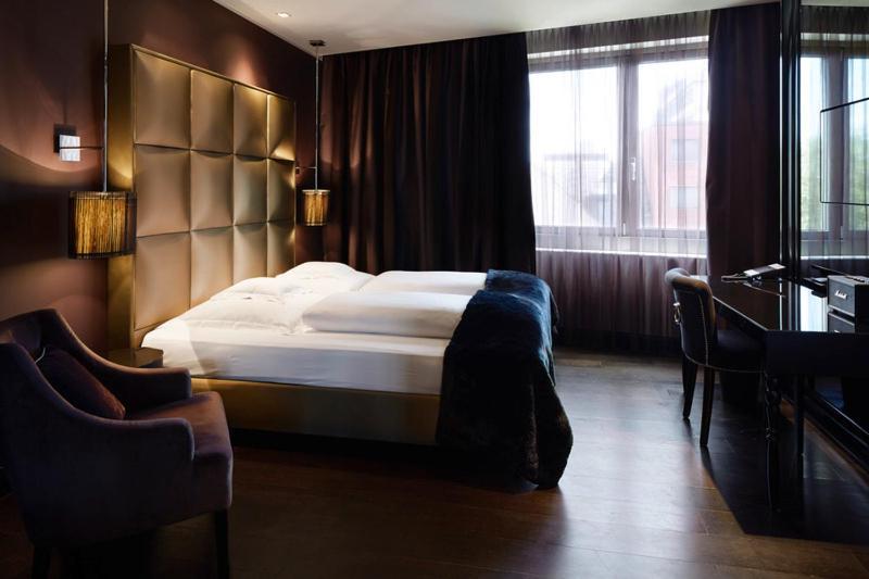 Roomers, Frankfurt, A Member Of Design Hotels Frankfurt am Main Quarto foto A room at the Hotel Axelmannstein